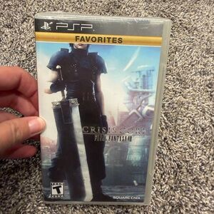Sony PSP Crisis Core: Final Fantasy VII - Black and Yellow